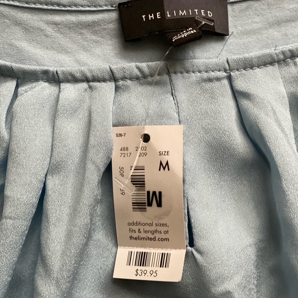 Women’s blouse - Picture 2 of 2